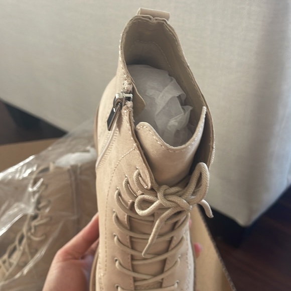 Dolce Vita Adyson Nude Boot - 8 - Picture 3 of 6